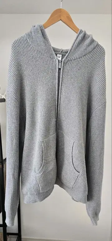 일본 미상륙 aloyoga U/G 후드 부착 그레이 스웨터