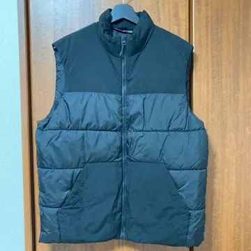 새상품급 ZARA 블랙 다운 베스트 퀼팅