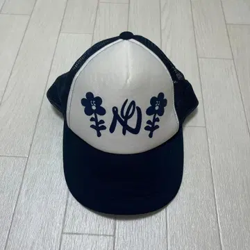 NY 플라워 프린트 메쉬 캡