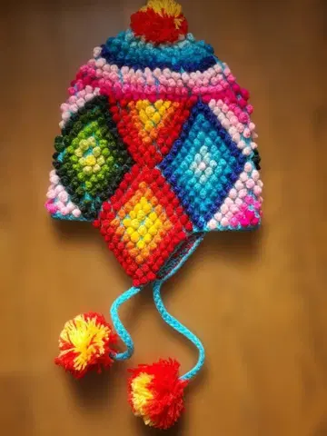 페루산 알파카 귀도리 달린 모자