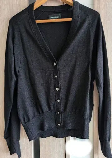 쟈딕 앤 볼테르 가디건 라메 블랙 비쥬 울