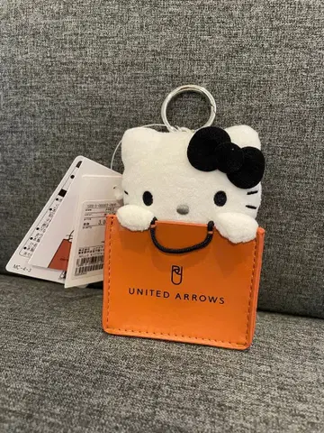 새상품 HELLO KITTY x UNITED ARROWS 참 블랙