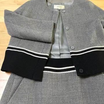 투모로우랜드 보르지 수트 노카라 자켓 셋업