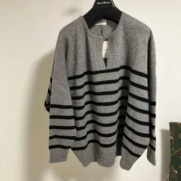 CLOVE V넥 니트 스웨터 그레이 미사용 새상품