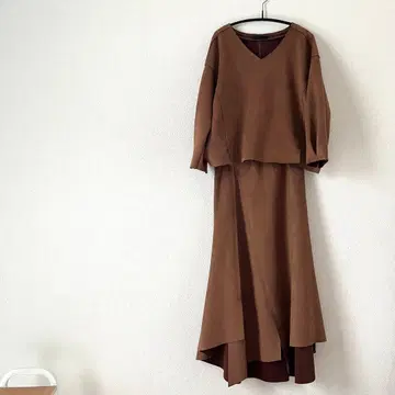 베아트리스 BEATRICE 셋업 카멜 에코 스웨이드