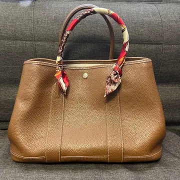 브라운 가죽 핸드백 스카프 포함