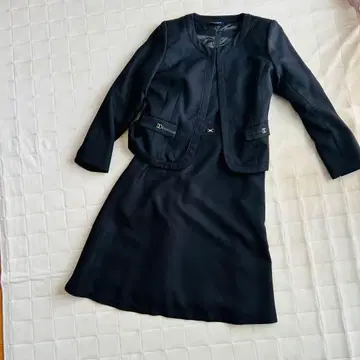 silentmajority 블랙 자켓과 원피스 세트