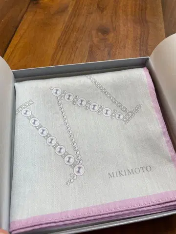 MIKIMOTO 펄 M 모티브 손수건