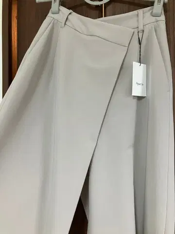 미사용 택 포함! Apart by 라이트 베이지 슬랙스 아지메 랩 S