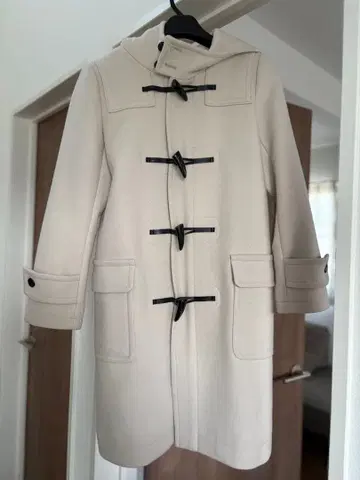 BABYLONE 크림색 더플 코트