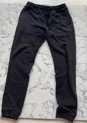 블랙 조거 팬츠 맨투맨 소재