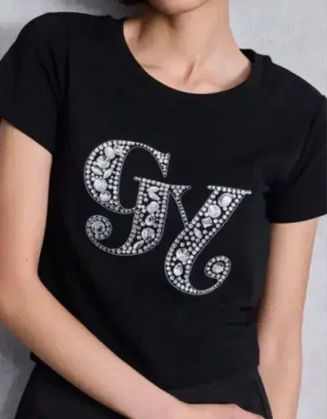 스톤 장식 크롭 T셔츠 블랙