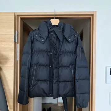 나노 유니버스 블랙 다운 자켓 후드 부착