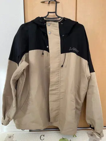 GERRY 마운틴 파카 베이지/블랙