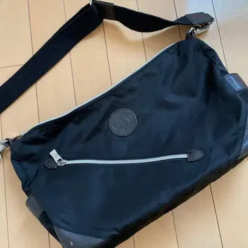 오로비안코 orobianco 숄더백 블랙 나일론 가죽