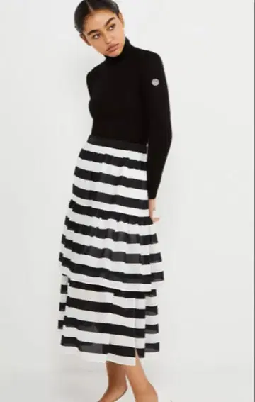 보더스 앳 발코니 스커트 38 새상품급