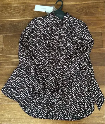 소주 레오파드 무늬 보타이 블라우스