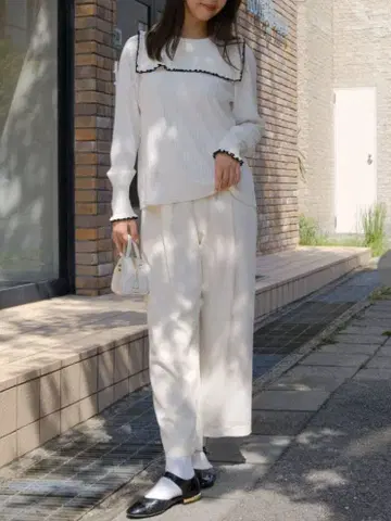 UNMINOU 프릴 턱 팬츠 (IVORY)