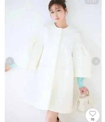 새상품급 셀포드 화이트 볼륨 슬리브 분또 코트