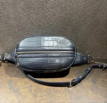 바디백 m.u.l 엠유엘