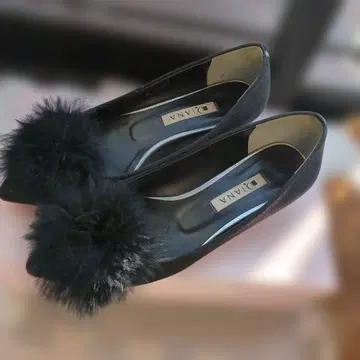 DIANA 탈부착 가능 퍼 플랫슈즈 22.5