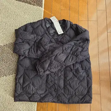 유니클로 울트라 라이트 다운 릴랙스 자켓 M