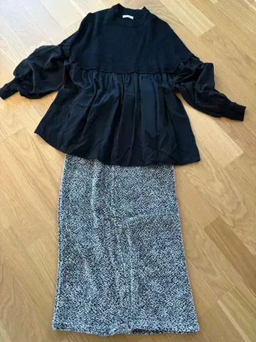 그레디 브릴리언트 슬릿 들어간 따뜻한 롱 스커트 블랙과 화이트 혼합