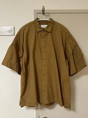 WELLDER 오버 사이즈 반팔 셔츠 브라운