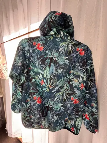 adidas neo 플로럴 패턴 후드티