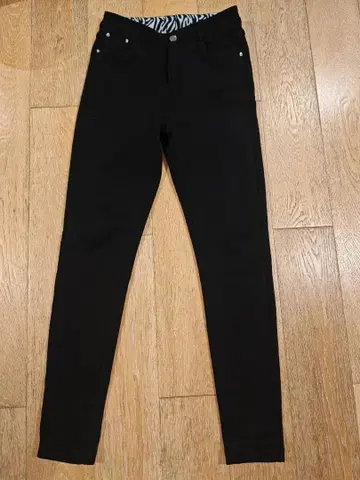 블랙 스키니 팬츠 제브라 패턴 허리