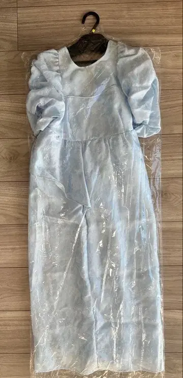 [ ANDRESD ] [ 포멀 드레스 ] 라이트 블루 퍼프 슬리브 원피스