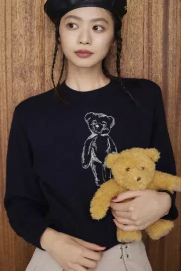 릴리 브라운 니트 풀오버 곰