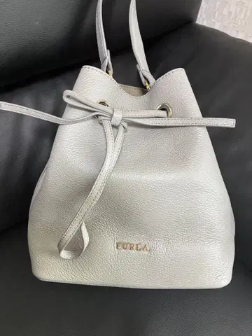 FURLA 그레이 복조리백 택 포함 새상품