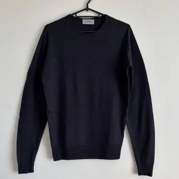 JOHN SMEDLEY 존스메들리 크루넥 니트 S 사이즈