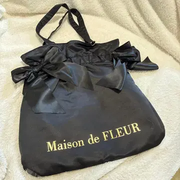 Maison de FLEUR 이타미 백 블랙 토트백