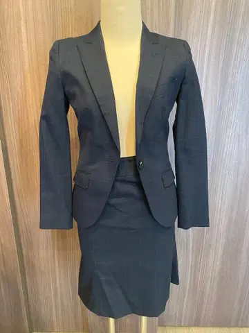 [ only ] 다크 블루 체크 무늬 수트 상하의