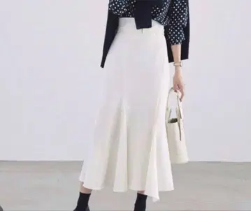 fray id 비대칭 머메이드 스커트 화이트