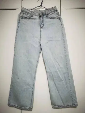 라이트 블루 부츠컷 데님