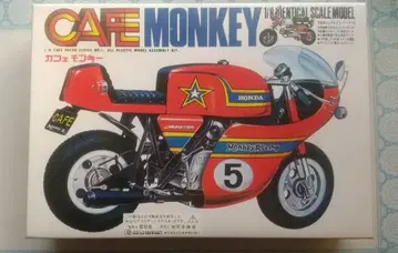카페몽키 1/8 스케일 플라스틱 모델 키트