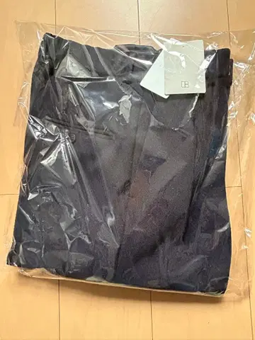 [ 새상품 ] 네이비 투 턱 팬츠