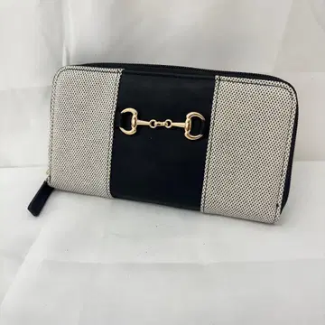 지퍼식 장지갑 블랙 화이트 여성용 지갑