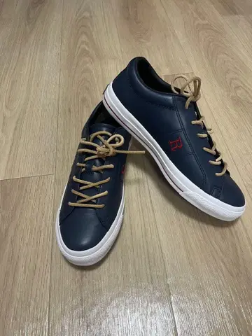 REGAL 네이비 스니커즈