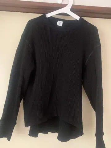 록 6 블랙 와플 원단 긴팔 상의