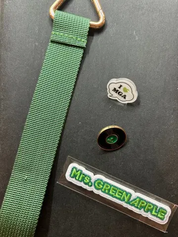 Mrs. GREEN APPLE 키링