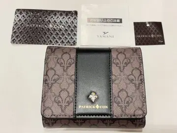 새상품 패트릭 콕스 접이식 지갑 블랙 PVC x 소가죽