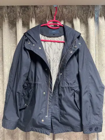 SHIPS 마운틴 파카