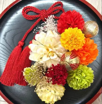 성인식 일본 의류 후리소데 시치고산 머리 장식