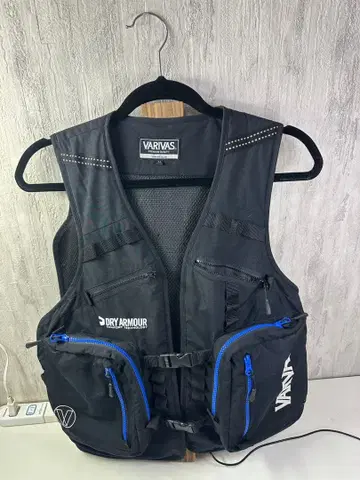 VARIVAS 액티브 베스트 VAVT-05 LL 블랙 x 블루