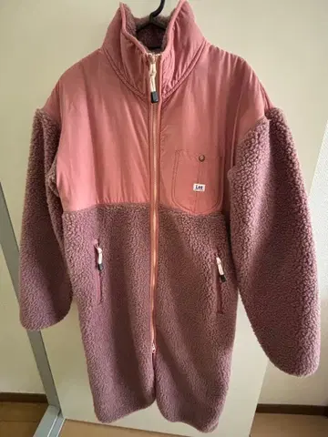 Lee 보아 플리스 롱 코트 (핑크)