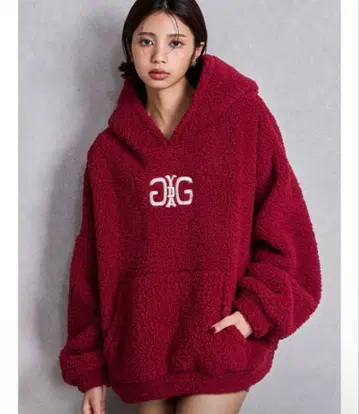 Symmetry GYDA 보아 후드티 빨간색